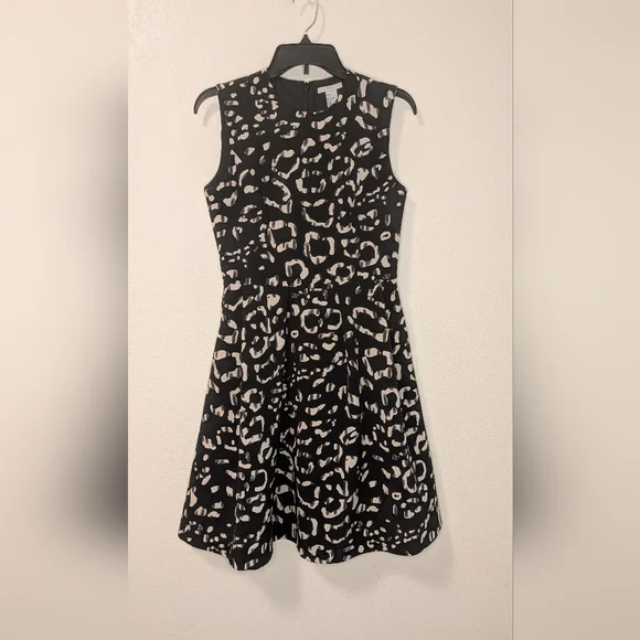 H&M Leopard Print Sleeveless Dress - Picture 5 of 10